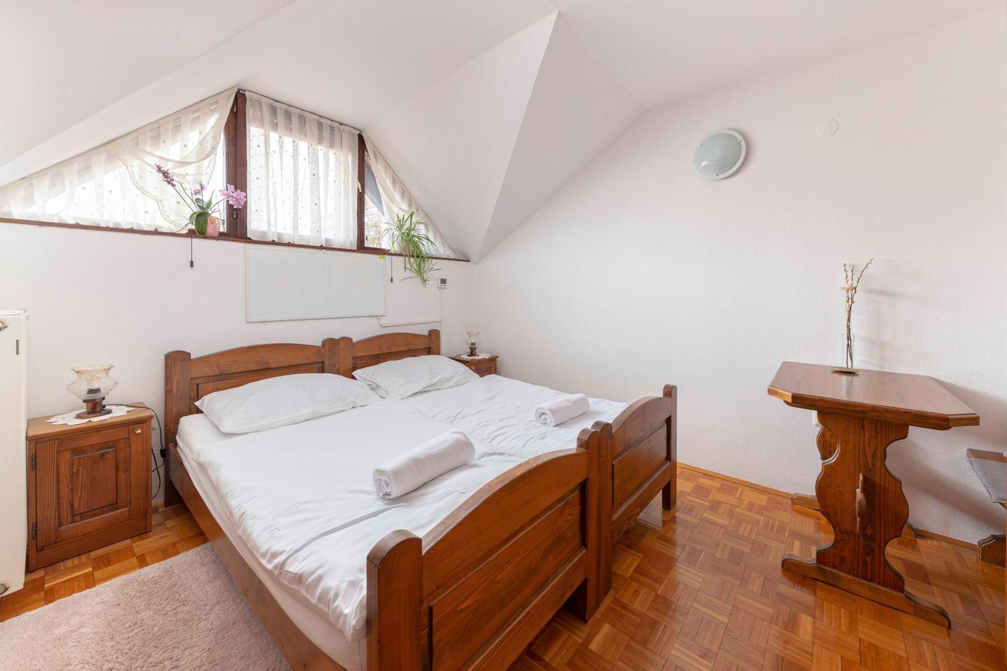 Bed And Breakfast Mili Vrh Kamnik Exteriör bild